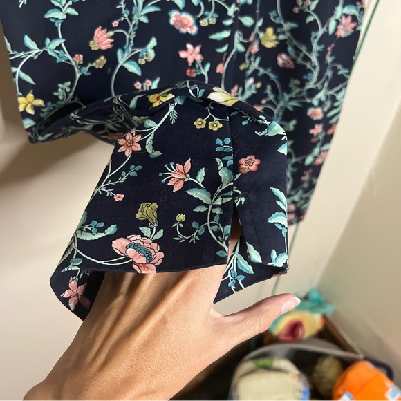 LOFT Navy Floral Pattern Pants 2 Riviera Print Floral Vines Julie Trousers Ankle - Picture 6 of 10